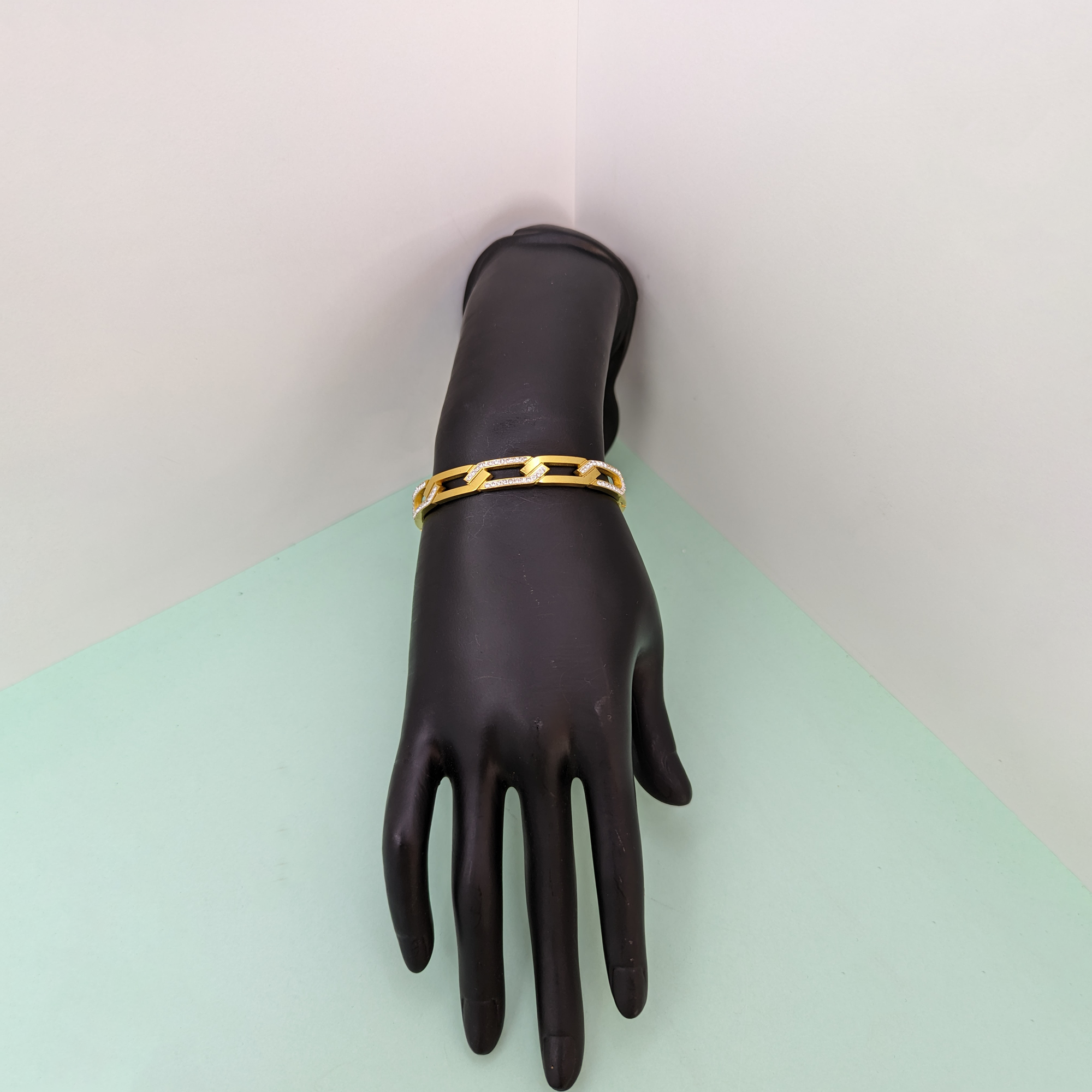 chain bracelet gold